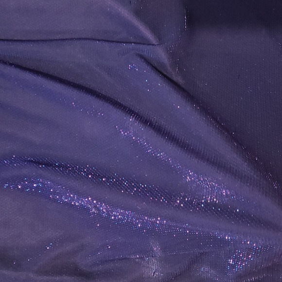 Beautiful dress - Picture 2 of 6